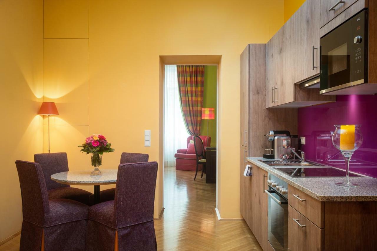 Appartement-Hotel An Der Riemergasse Vienna Esterno foto